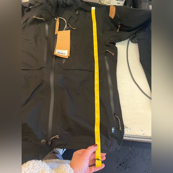 FJALLRAVEN NWT black ‘Keb eco shell’ jacket - Picture 5 of 6